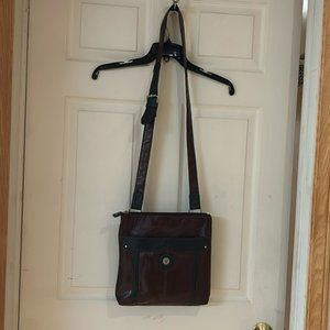 Mouflon Urban Womens Burgundy Wine / Black Leather Flat Crossbody Bag Purse